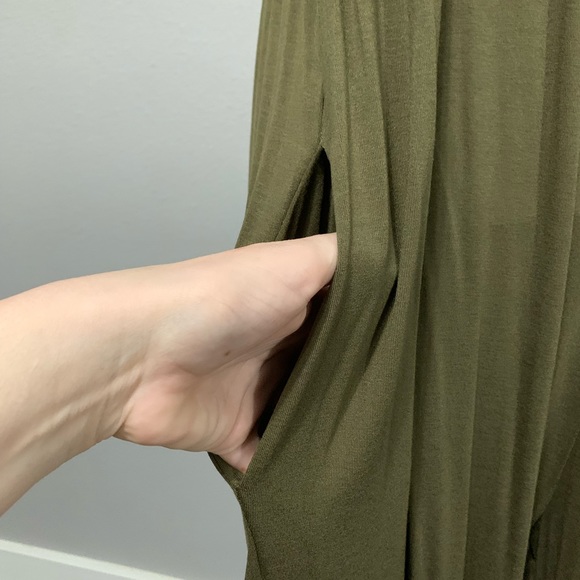 SHEIN BUNDLE - two lightweight jumpsuits! - Picture 4 of 10